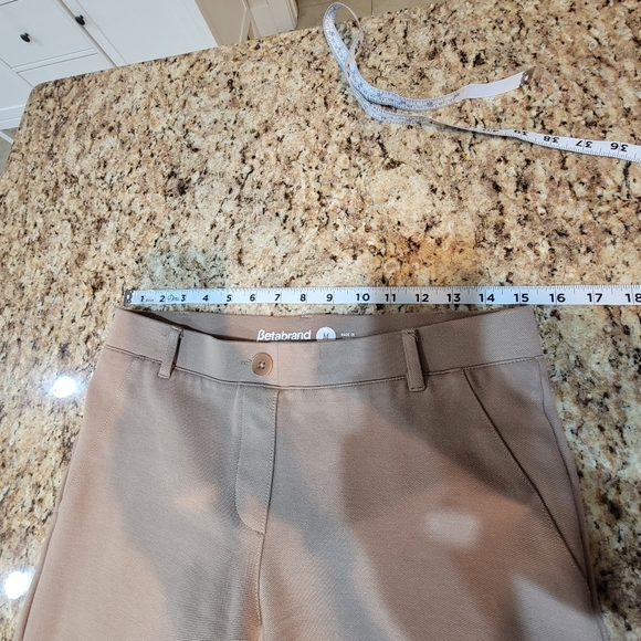 Betabrand Dress Pant Yoga Pant Bootcut Clasdic Khaki Twill Women's Size Medium - Picture 4 of 8